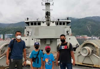 Perkenalkan Alutsista TNI AL, KRI Teluk Bintuni-520 Openship Warga Jayapura