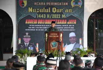 Jadikan Al Qur'an Sebagai Landasan Moral