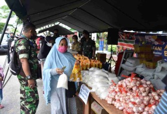 Lanud Supadio Gelar Bazar Murah