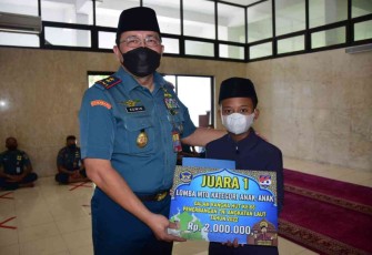 Danpuspenerbal Berikan Reward Sang Juara, Kamis (21/4/22)