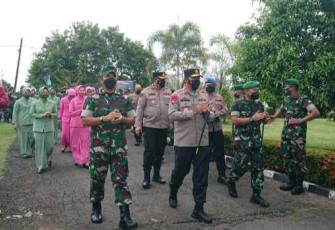 Kapolda Sulsel sambangi markas Yonif 726/Tml. Sabtu (23/4/2022)