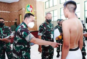 Kasdam XIV Hasanuddin menilai langsung Cata PK TNI AD. Selasa (26/4/2022)