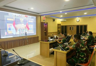 Pangdam XII/Tpr ikuti rapat lewat vicon terkait evaluasi vaksinasi