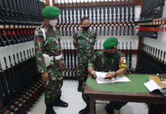 Pengecekan gudang senjata salah satu bentuk kesiapsiagaan 
