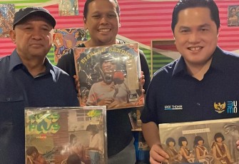 Menteri Teten bersama Menteri Erick dalam Telkomsel Pasar Nusa Dua. Sabtu (07/05/2022)
