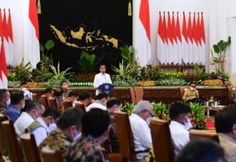 Penyampaian presiden dalam sidang kabinet paripurna di Jakarta. Senin (09/05/2022)
