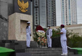 Dankodiklatal pimpin ziarah rombongan di TMP 10 Nopember. Rabu (11/05/2022)
