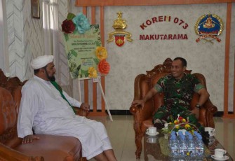 Danrem 073/Mkt menerima kunjungan KH. Abdul Azis