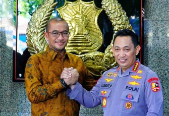 Kapolri bersama Ketua KPU