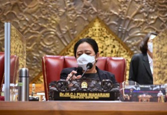 Puan saat membuka rapat anggaran PEN 