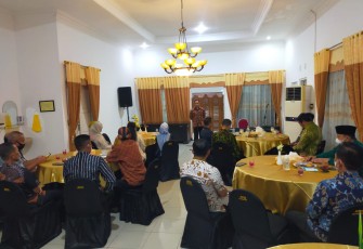 Danrem 081/DSJ saat memberikan sambutan di rumah dinas wakil Bupati Pacitan 