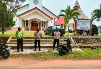 Pengamanan Gereja oleh Personel Polres Bintan, Kamis (26/5/2022)