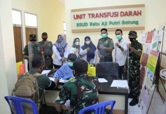 Donor darah meriahkan HUT Bhayangkara Ke-76 