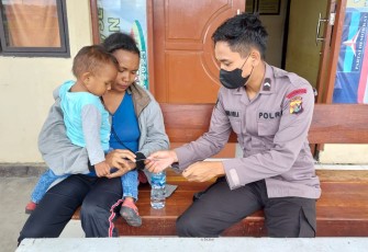 Sambangi warga berikan layanan pengobatan gratis