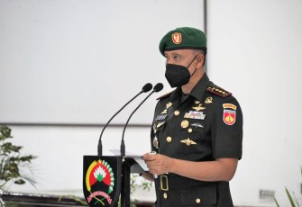 Danrem 071/Wijayakusuma saat memberikan arahan acara sertijab tiga dandim