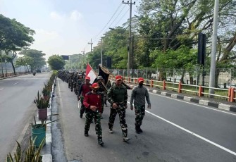 Lintas Medan taruna AAL dari Banyuwangi ke Surabaya
