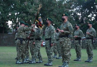 Pangdiv 2 Kostrad saat sertijab Dansatjar di Malang
