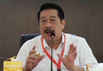 Ketua satgas penanganan koperasi bermasalah saat memberikan keterangan di Jakarta 