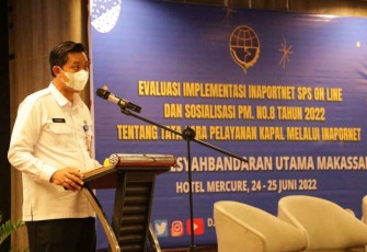 Capt Hermanta saat sosialisasi Inaportnet SPS di Makas6
