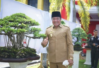 Wagub Bengkulu Rosjonsyah saat Hadiri Pameran Bonsai di Mapolda Bengkulu