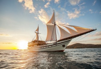 Phinisi Komodo Luxury