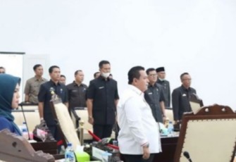 Rapat Paripurna DPRD Pesibar