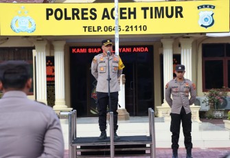 Kapolres Aceh Timur saat pimpin apel 