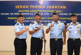 Foto bersama usai sertijab 