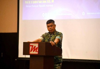 Danrem 142/Tatag saat sambutan rakor atasi penyebaran PMK ternak