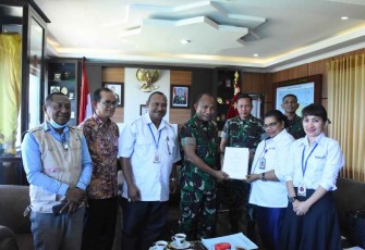 Pangdam Kasuari bersama jajaran BKKBN PB di Makodam