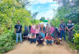 24 PMI Ilegal saat diamankan Satgas Pamtas Yonarmed 19/105 Trk Bogani