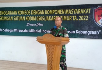 Kasdim 0505/JT saat memberikan pengarahan 