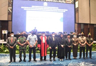Foto bersama ketua DPRD provinsi Kaltim 