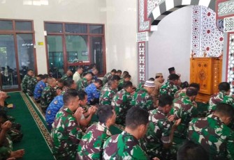 Doa bersama dan shalat ghaib korban tragedi Kanjuruhan. Rabu (5/10)