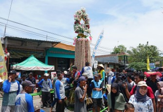 Tradisi Meron masyarakat Kecamatan Sukolilo Kabupaten Pati 