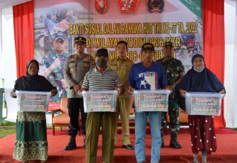 Paket sembako Koramil Sebulu