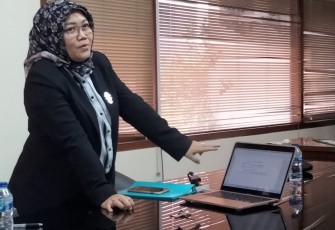 Mas Ayu Elita Hafizah, Dosen Universitas Pertahanan 