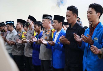 Sholat ghaib dan doa bersama di Masjid Darul Muttaqin