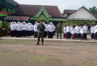 Upacara peringatan hari Santri Nasional
