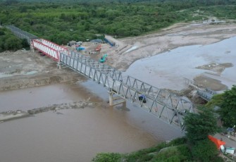 Jembatan Siumate Besar di Kabupaten Kupang NTT 