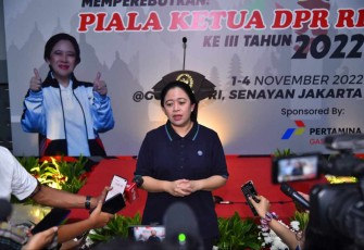 Puan Maharani saat konferensi pers di Jakarta 