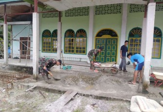 Pengecoran masjid di perbatasan 