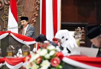Rapat Paripurna DPRD Jatim Setujui Raperda APBD Jatim Tahun Anggaran 2023 disahkan.