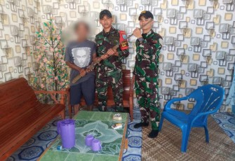 Terima senpi rakitan warga perbatasan 