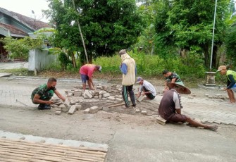 Perbaikan jalan desa wilayah binaan