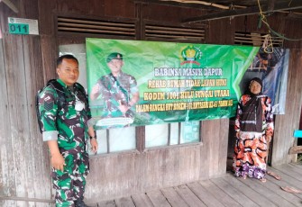 Penyerahan hasil rehab rumah warga 