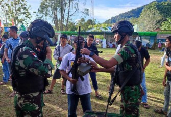 Pameran alutsista TNI di perbatasan 