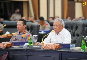 Menteri Basuki saat rakor lintas sektoral pengamanan Nataru 2022/2023 di Mabes Polri Jakarta, Jum'at (16/12)