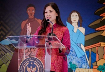 Wamenparekraf Angela Tanoesoedibjo saat menutup Rakornas Parekraf 2022 di Grand Sahid Jaya Hotel Jakarta, Jum'at (16/12)