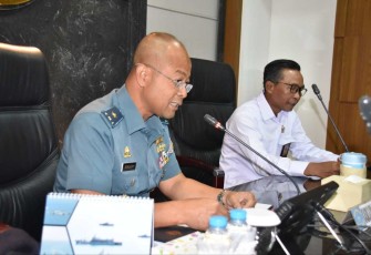 Kepala Staf Kolinlamil Laksma TNI Singgih Sugiarto saat menerima Tim Wasrik BPK RI, di Jakarta, Rabu (21/12)